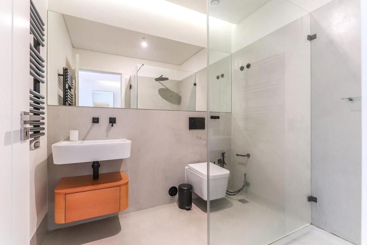 Apartment In Cais Do Sodre