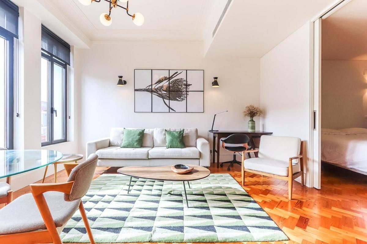 Apartment In Cais Do Sodre Lisbon